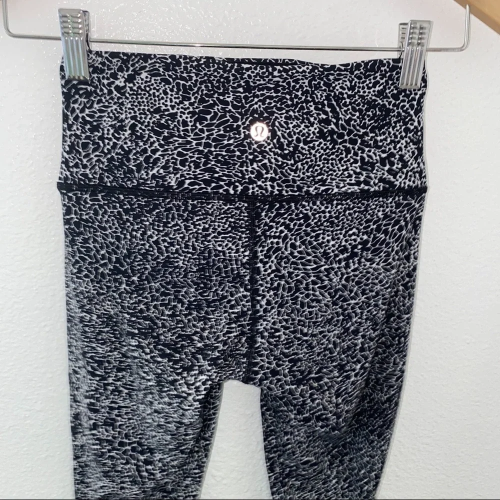 Lululemon Wunder Under HR‎ Tight 2